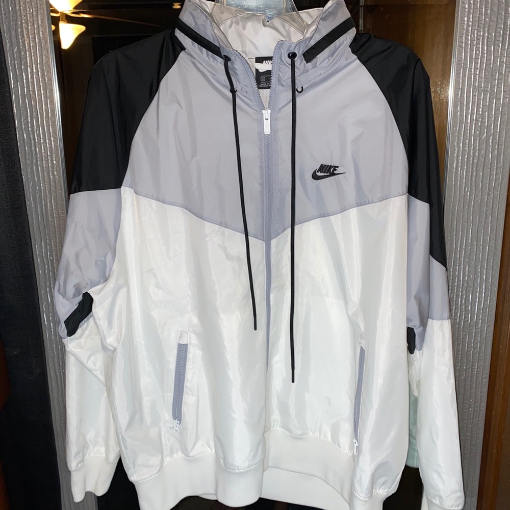 Nike windbreaker
